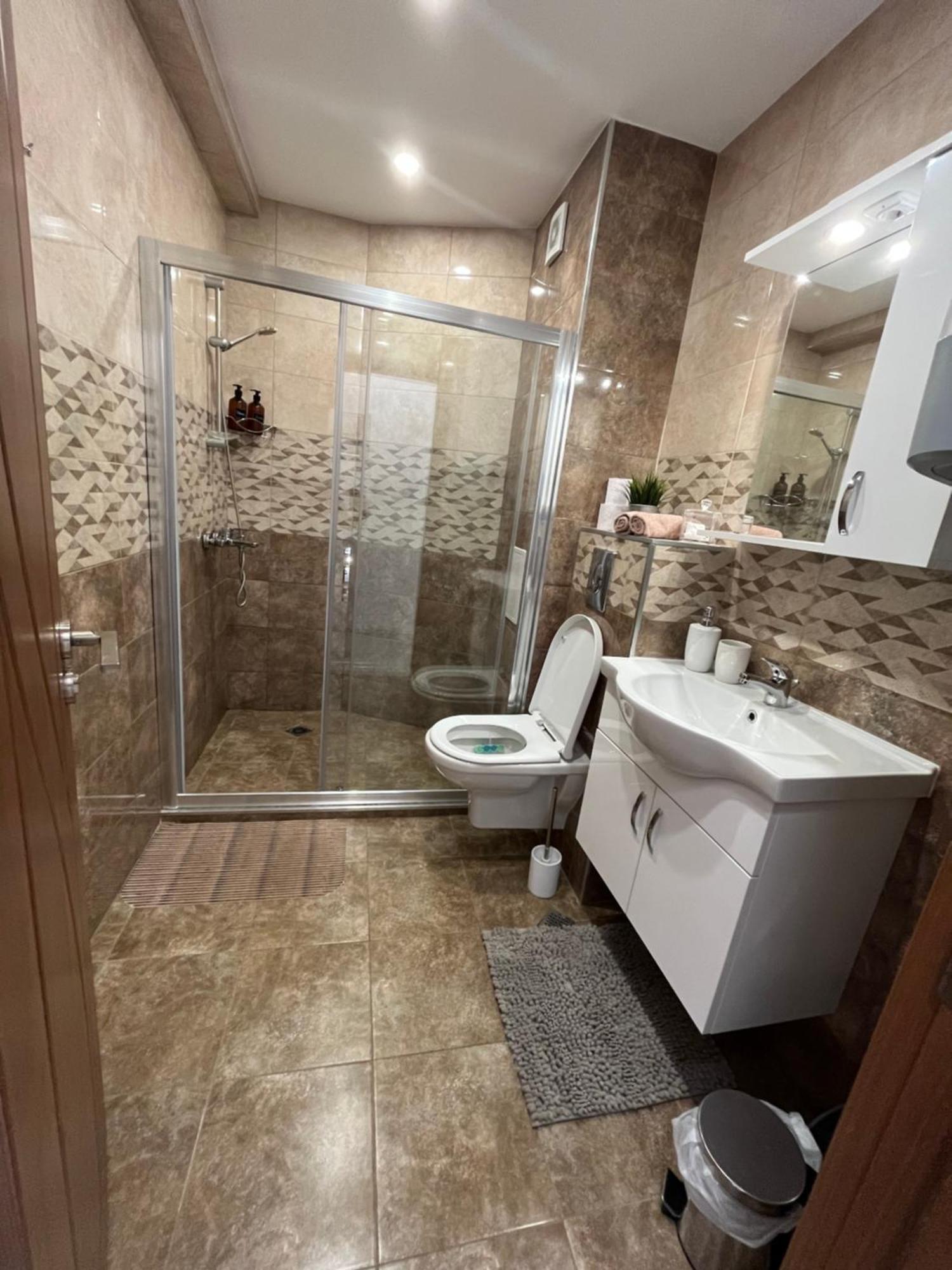 Azzurro Premium Apartment On Bulevard Bogoridi Burgas Exterior photo